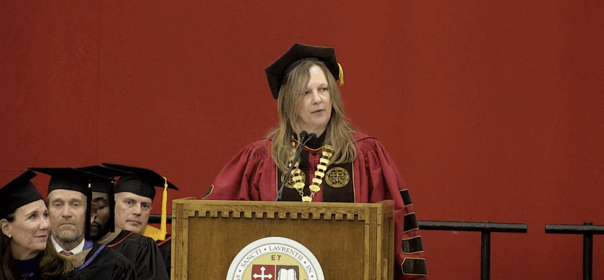 kathryn morris speaking at st. lawrence university commencement